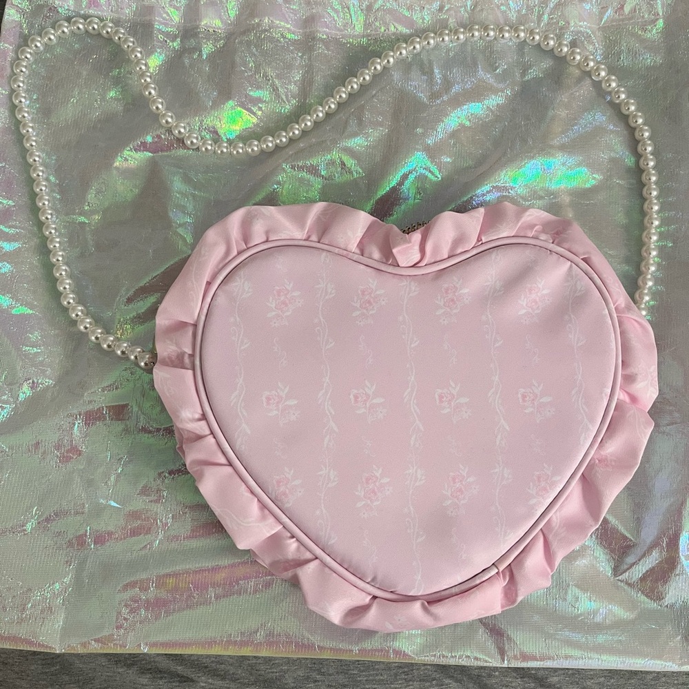 Stoney Clover Lane High Tea Scones & Cakes heart pouch